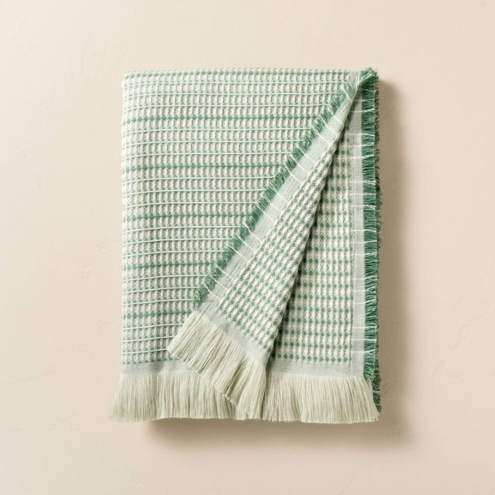 72"x92" Oversized Indoor/Outdoor Throw Blanket Gre Green/White - Picture 3 of 4